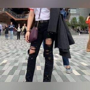 Women' Black Denim Distressed Ripped straight leg jeans  (no brand name)
